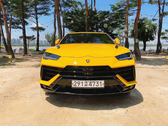 람보르기니 우루스 퍼포만테. 장우진 기자